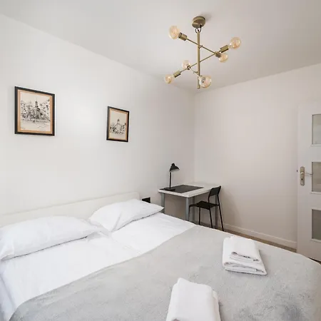 Atenska View By Bookinghost *