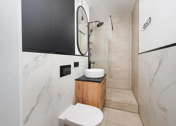 Atenska View By Bookinghost *