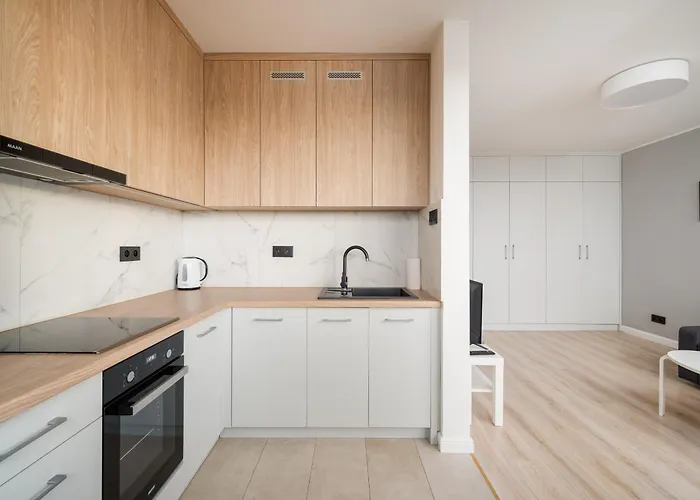 Atenska View By Bookinghost Varsóvia